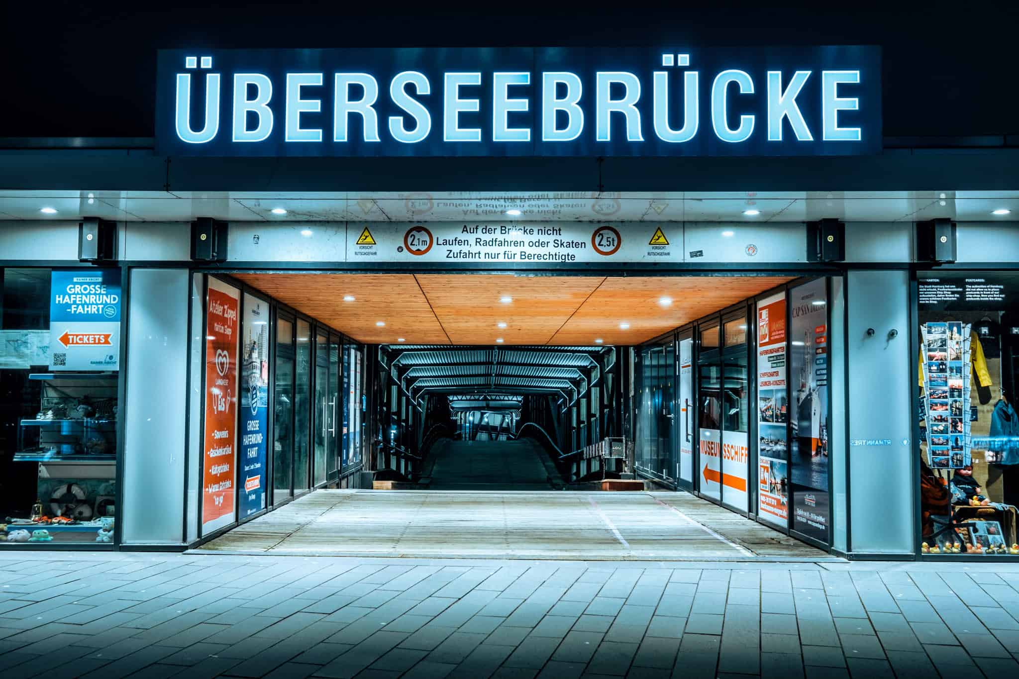 Übersehbrücke Nacht